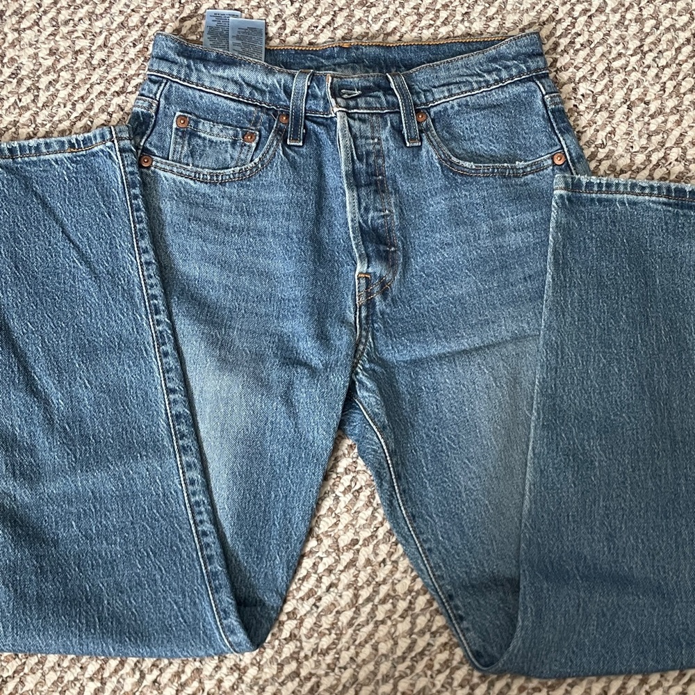 Levi's Women’s skinny  Blue Jeans